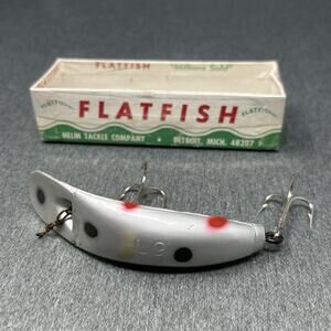 Vintage Helin Tackle Co. Flatfish Lazy Ike L9 Fishing Lure 2 Treble Hooks Silver